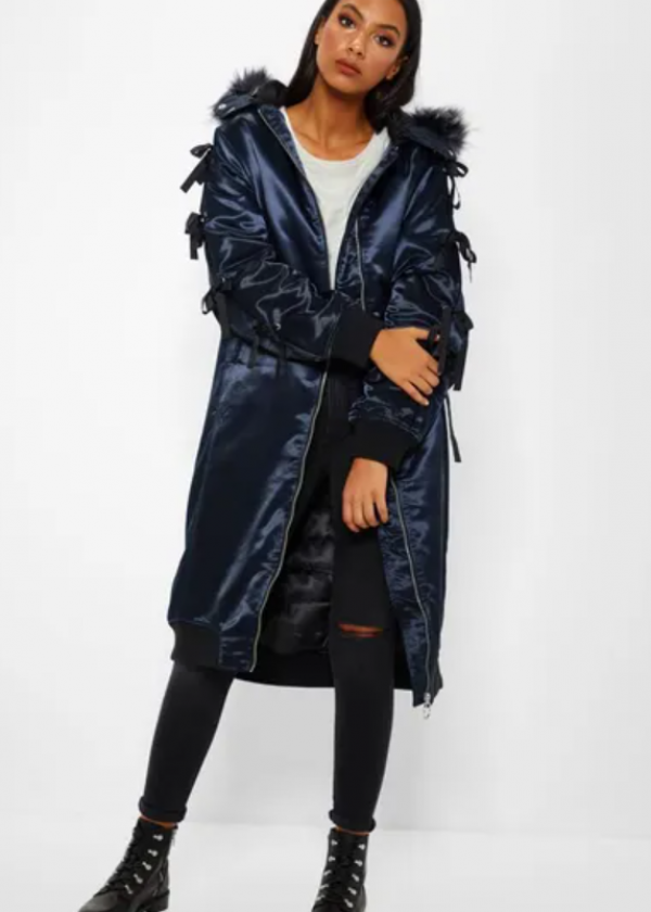 Jaket Parka dengan Lengan Berdetail Pita